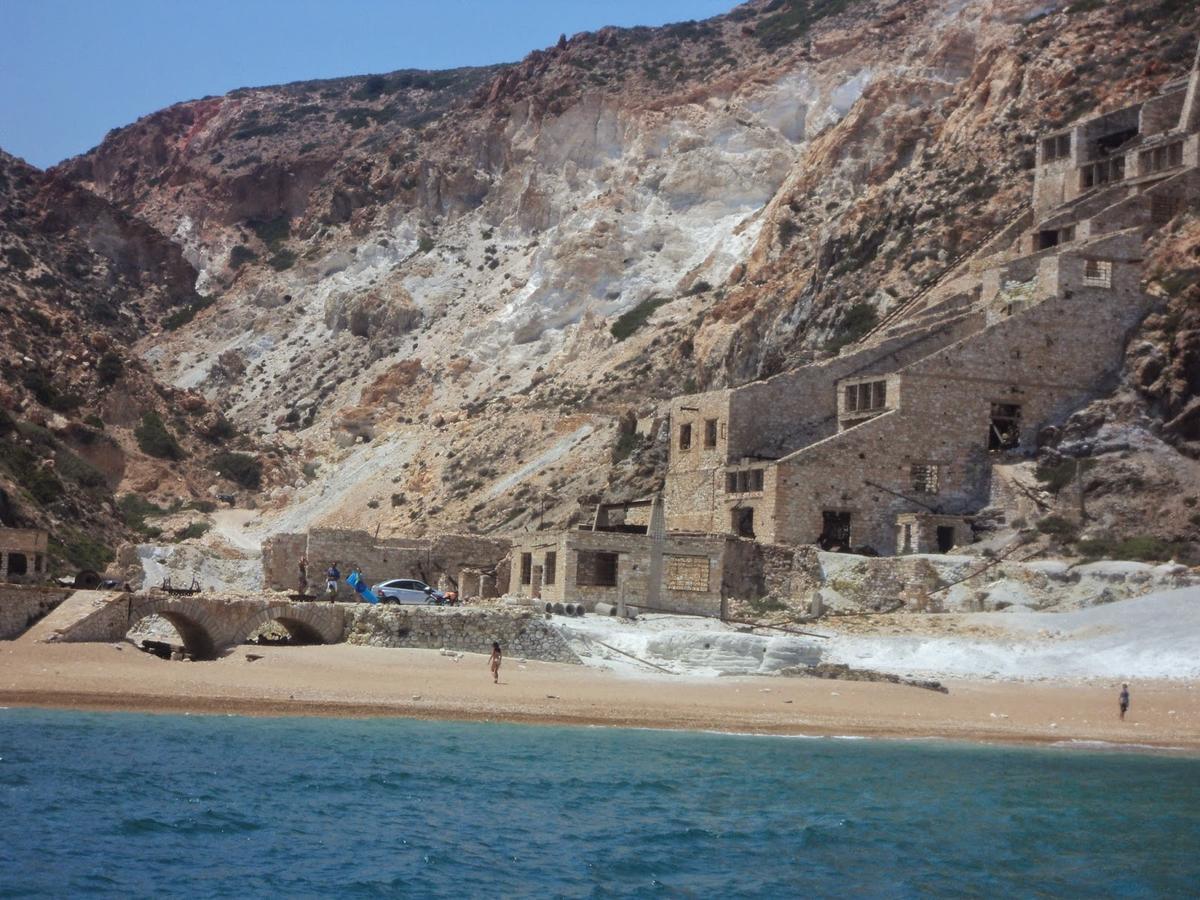 Alea Milos Hotel Milos Island Exterior photo